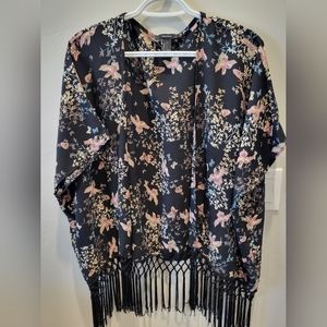 Forever 21  Floral Bird Kimono with Fringe Size Small